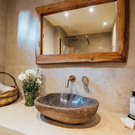 Karaiskos Agritourism Farm