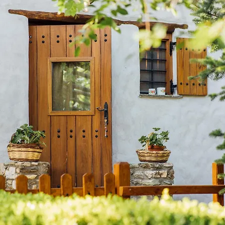 Karaiskos Agritourism Farm