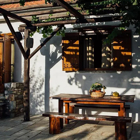 Bauernhof Karaiskos Agritourism Farm *