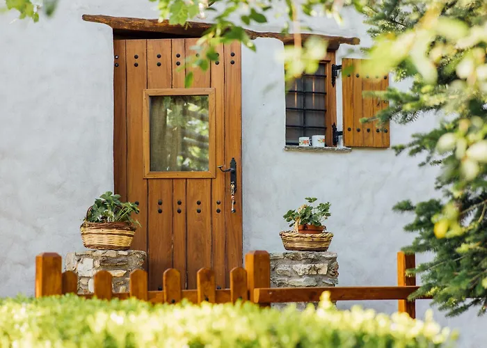 Karaiskos Agritourism Farm