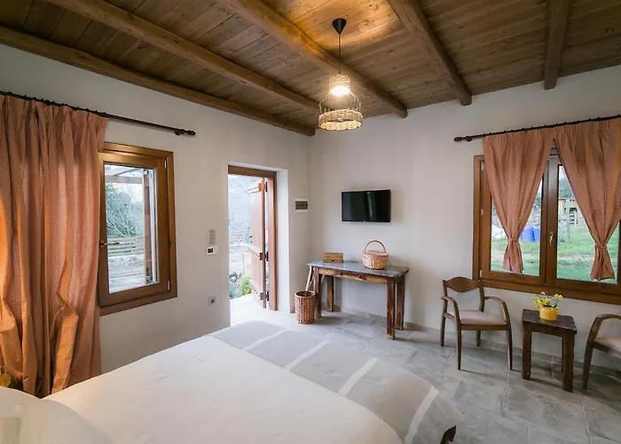 בית חווה Karaiskos Agritourism Farm פורטאריה